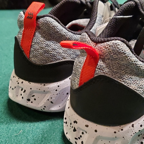 PRICE REDUCTION!! NWT All in Motion gray sneakers - Picture 7 of 15